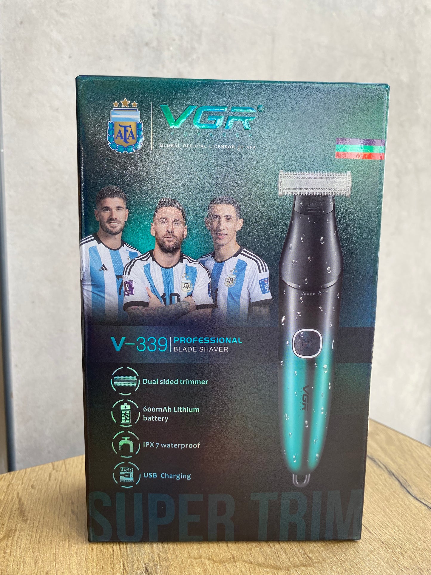 vgr V-339 foil and double-sided blade shaver, professional waterproof electric beard trimmer shaver, Super trim for shaving body, sensitive areas in two directions.