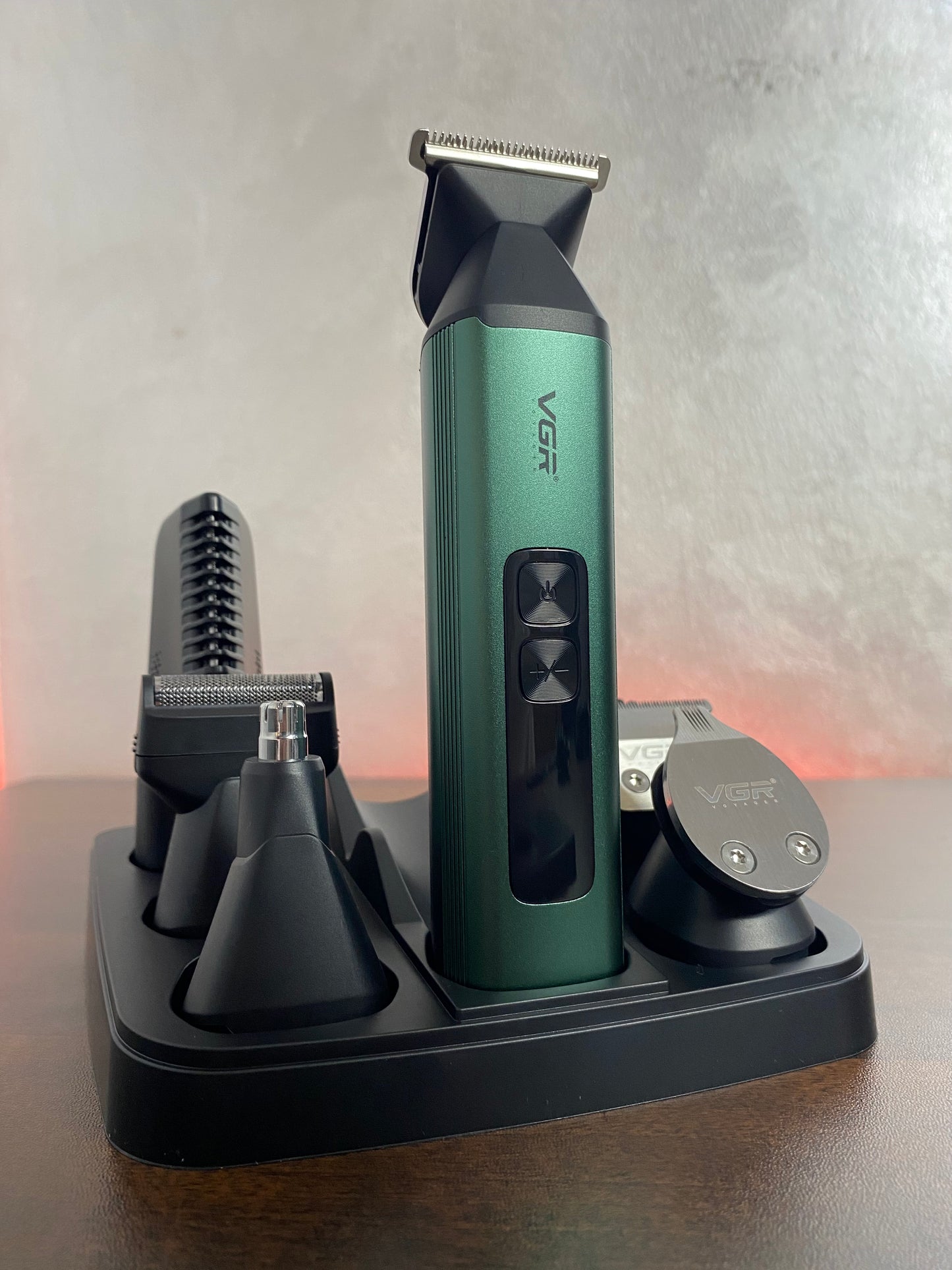 VGR V-117 Professional Haircut Kit 14 in 1.