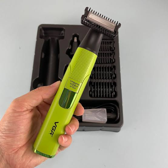 VGR V-633 Professional 3-in-1 Waterproof Body and Intimate Area Shaver.