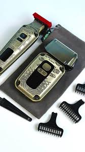 VGR V-641 Cordless Shaver: Professional Shaving, USB Fast Charge, Wet & Dry, Modern Style, Gold